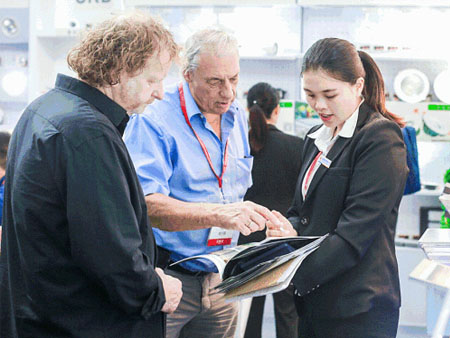 Exhibition Style (1)